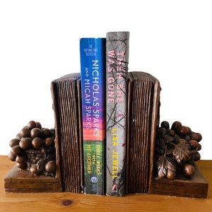 Book Ends 2‎ Piece Vintage Grapevine Fruit Basket Brown Book Ends Home Decor